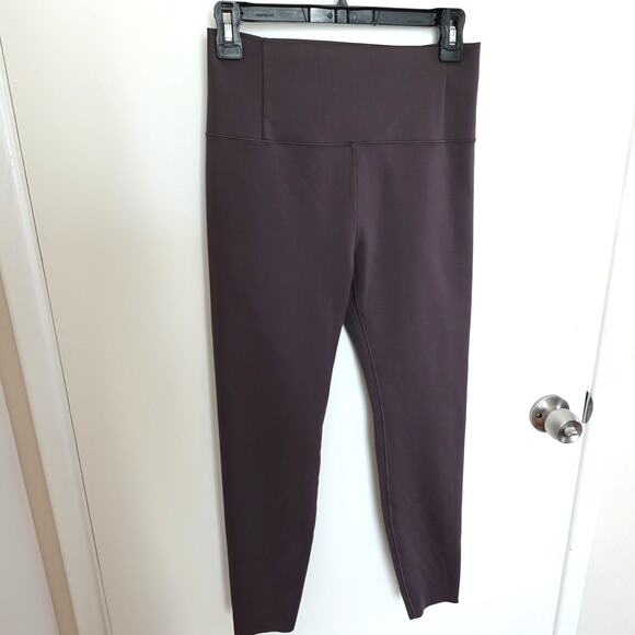Vuori Women's Charcoal Leggings - Picture 4 of 12